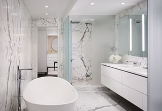 Booth Hansen 010