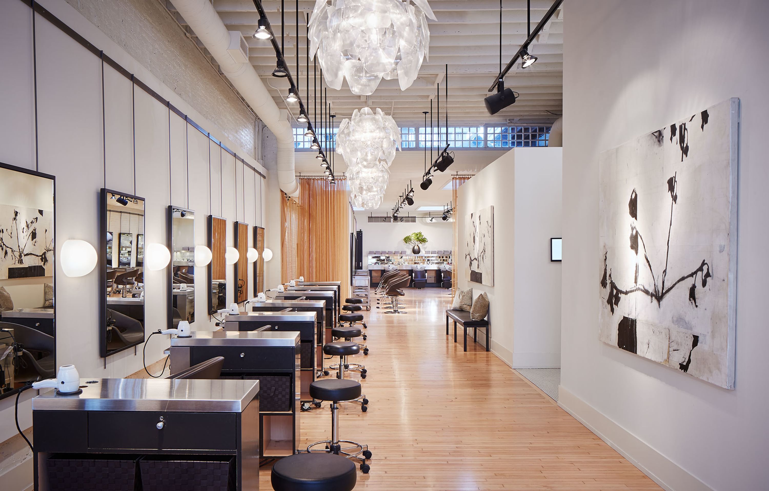 Michael Michael Salon 008